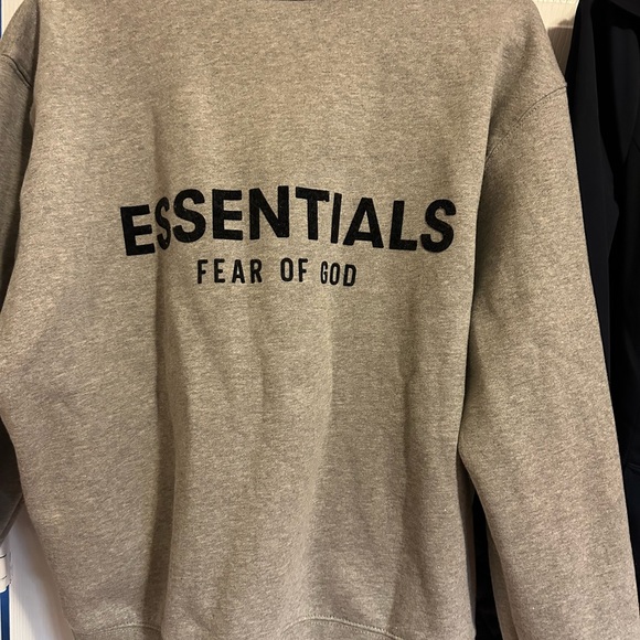 Essentials xxs sweater - Picture 2 of 3
